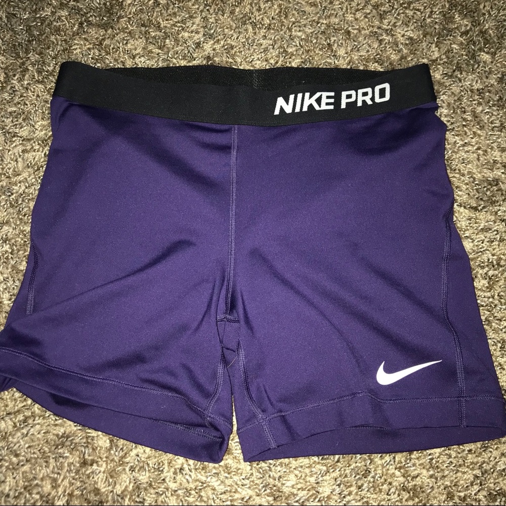 Nike Pro Dry Fit Shorts M Purple